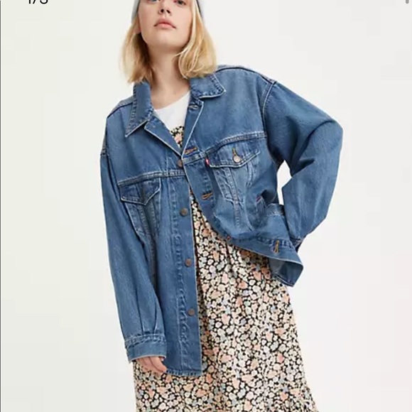 ❣️Sold❣️Levis Shacket - Picture 1 of 3